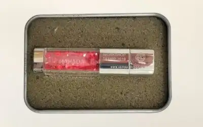 3 Tipe Flashdisk Akrilik yang Elegan