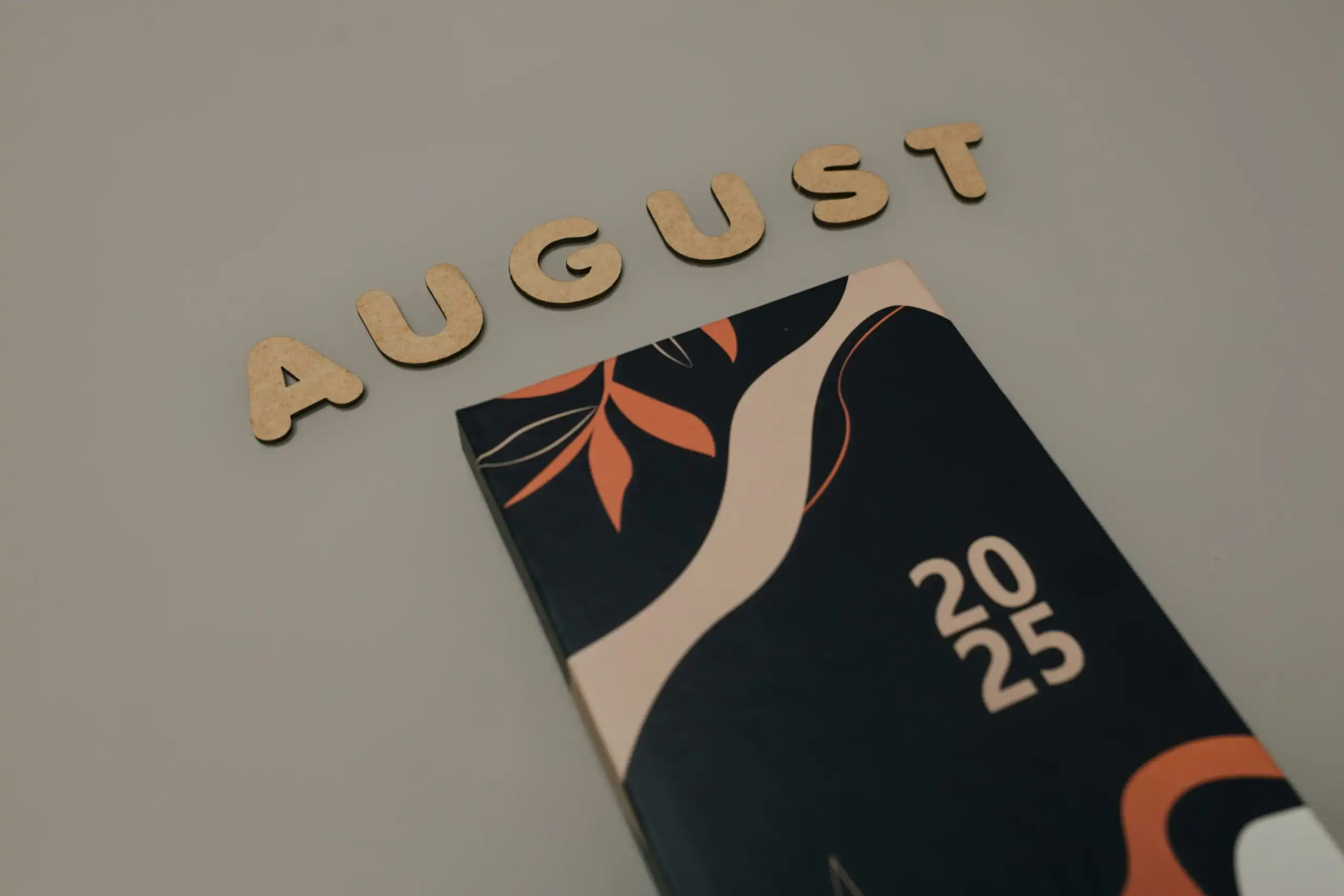 Desain Kalender Kantor