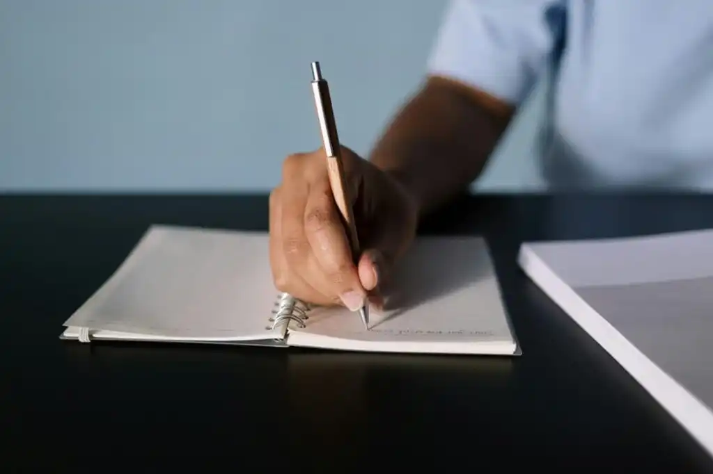 5 Alasan Pulpen Harus Ada di Seminar Kit