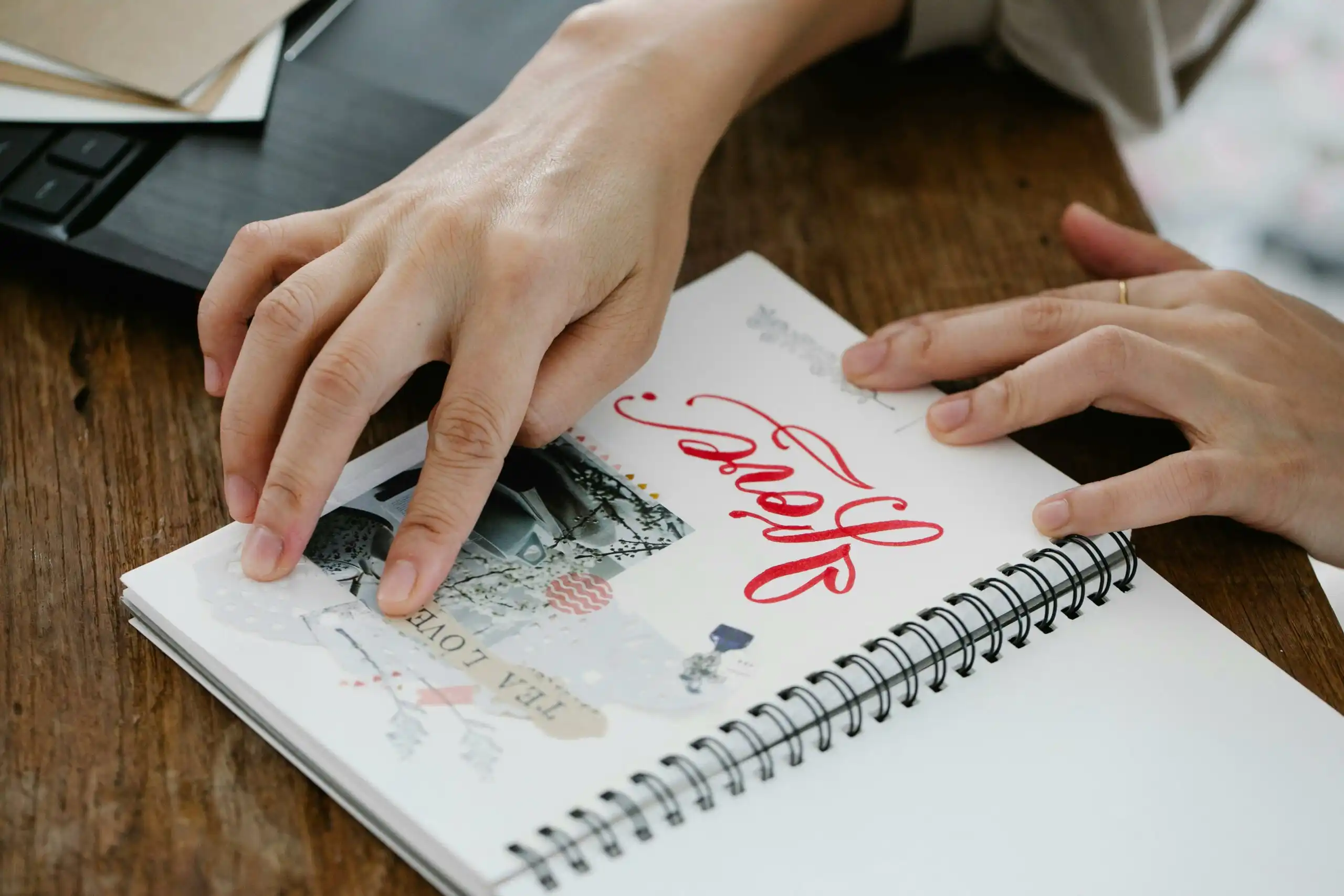 Jenis Kertas untuk Membuat Stiker