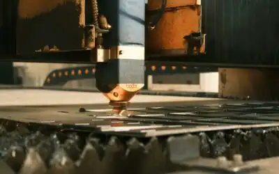 Proses Kerja Mesin Laser Grafir untuk Cetak Logo Souvenir