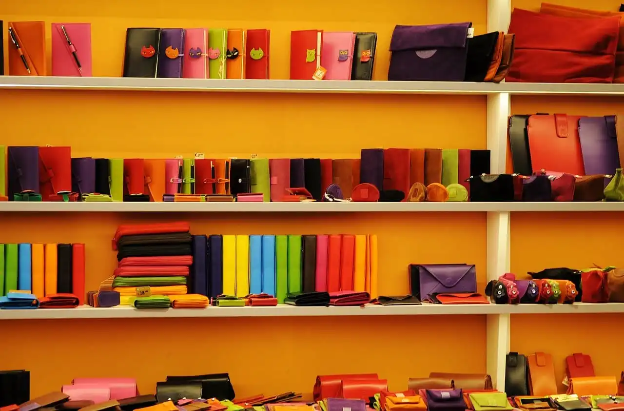 5 Fungsi Merchandise Bagi Bisnis