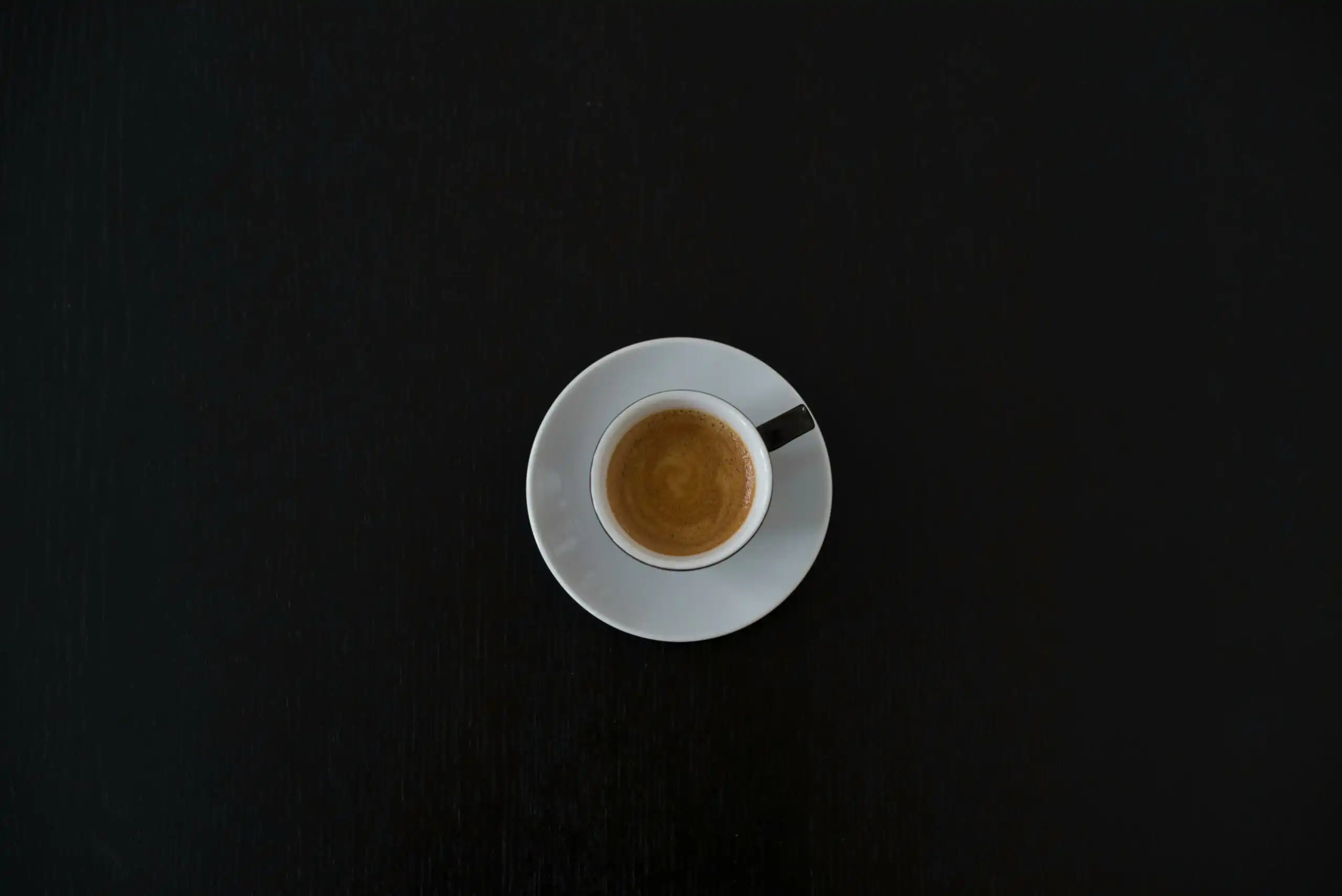 Minum Kopi Pakai Tumbler