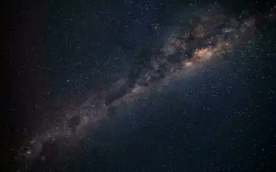 Perbedaan Astrologi dan Astronomi