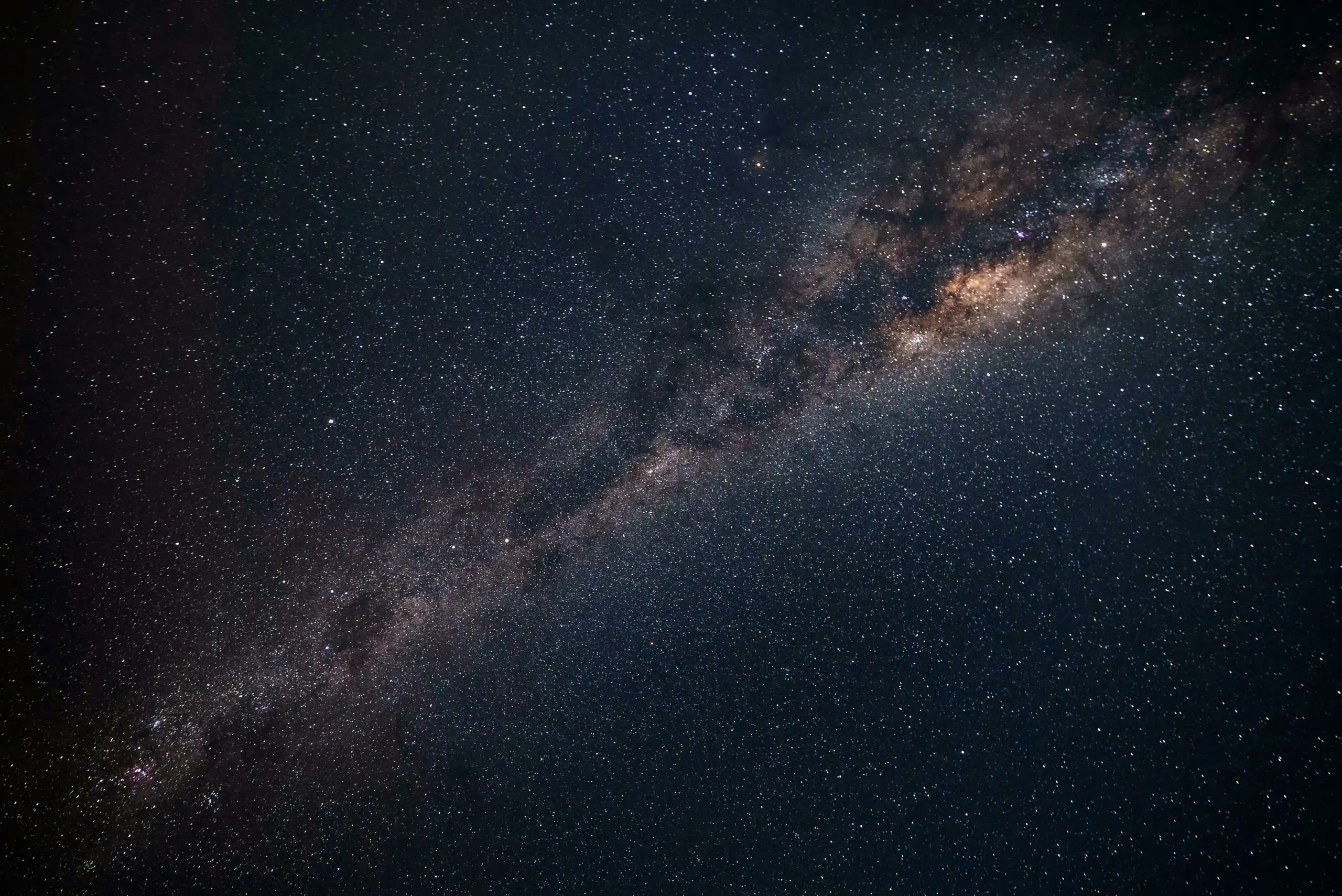 Perbedaan Astrologi dan Astronomi