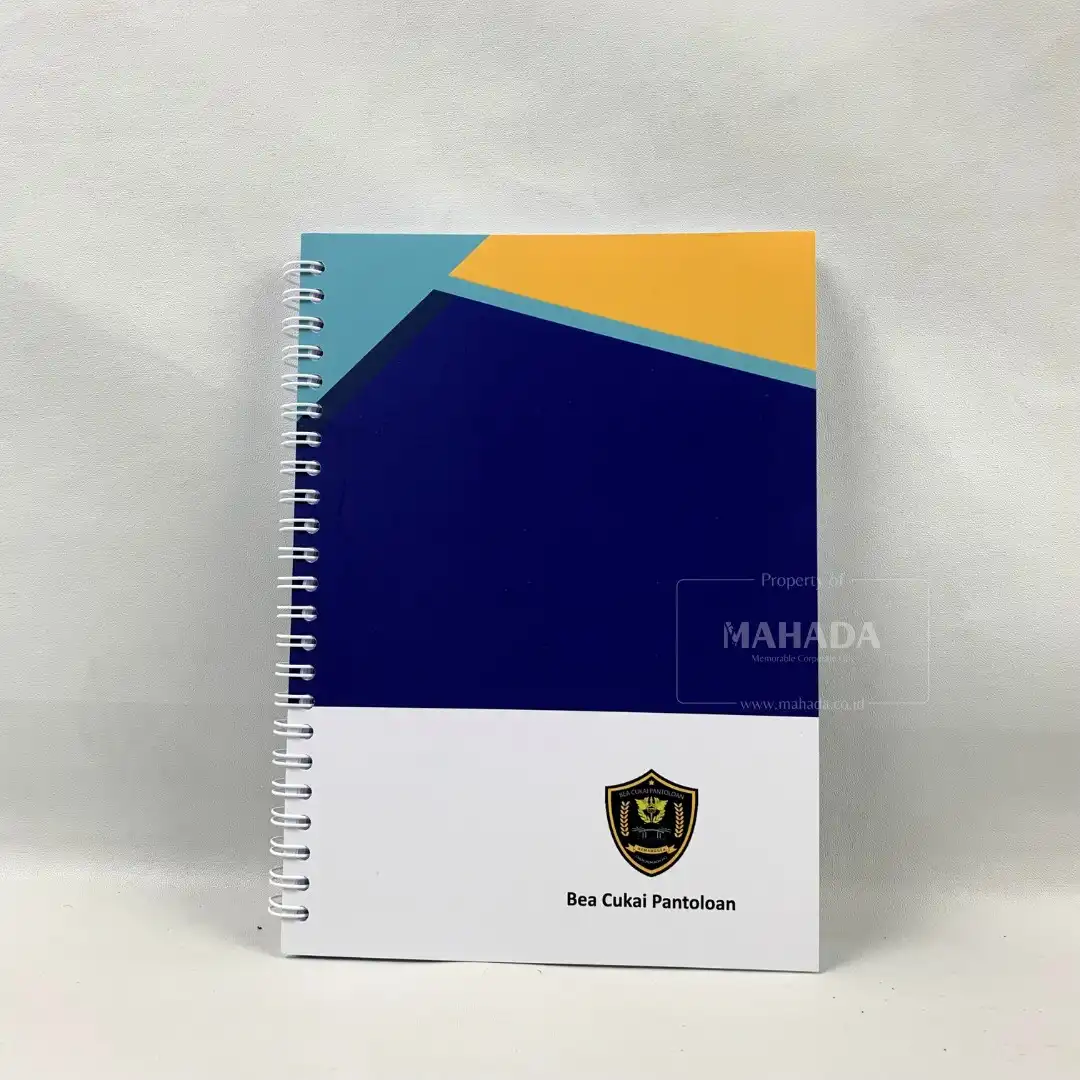 Buku Agenda Berbahan Softcover Dengan Ring Custom Desain Grafis (4)