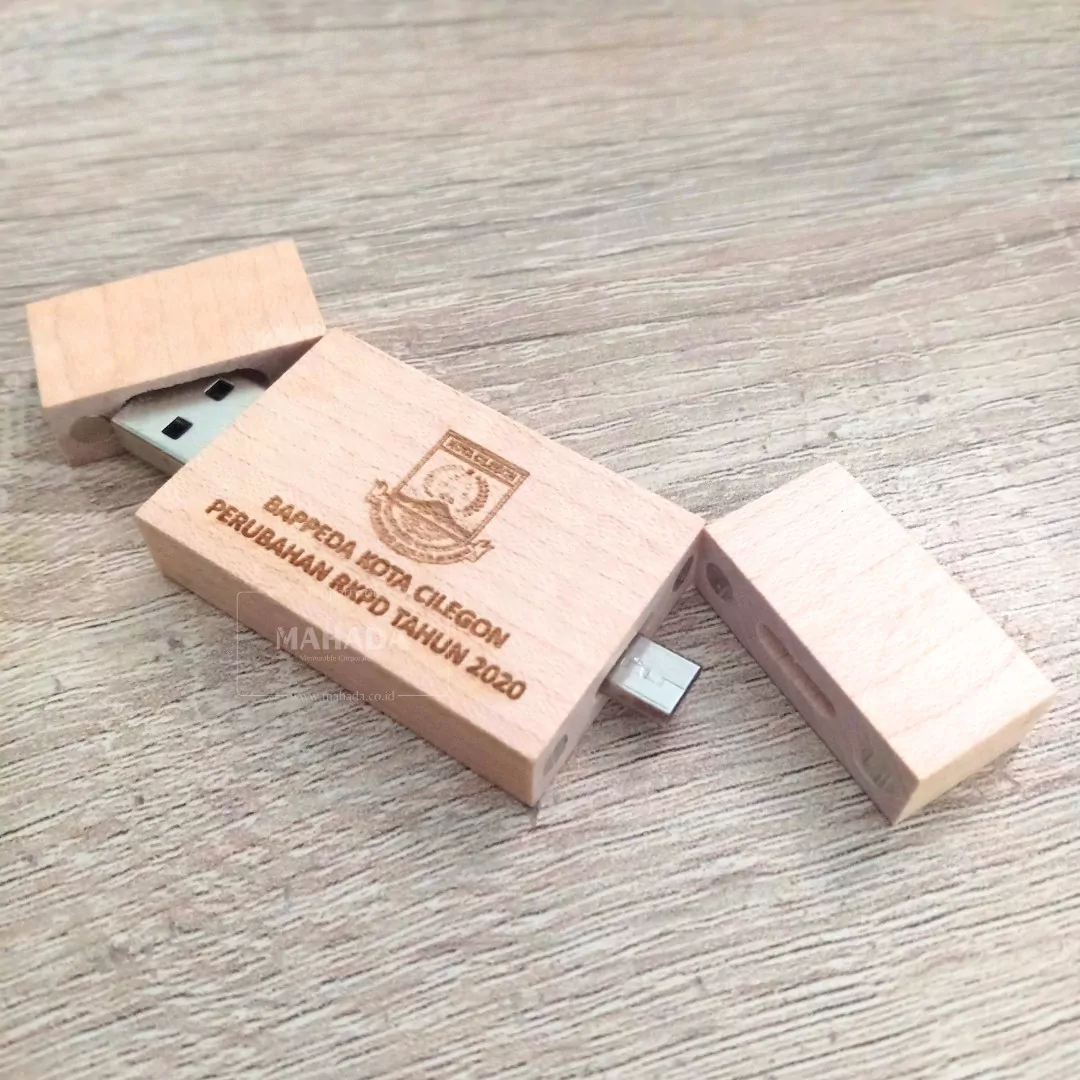 Flashdisk Berbahan Kayu Dengan Fitur OTG Untuk Komputer dan Handphone (3)