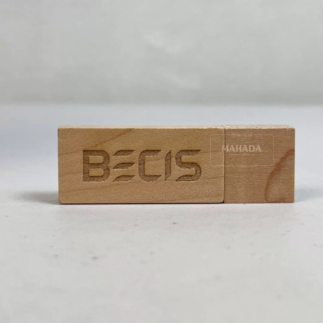 Flashdisk Berbahan Kayu Dengan Logo Perusahaan Laser Berwarna Coklat (10)