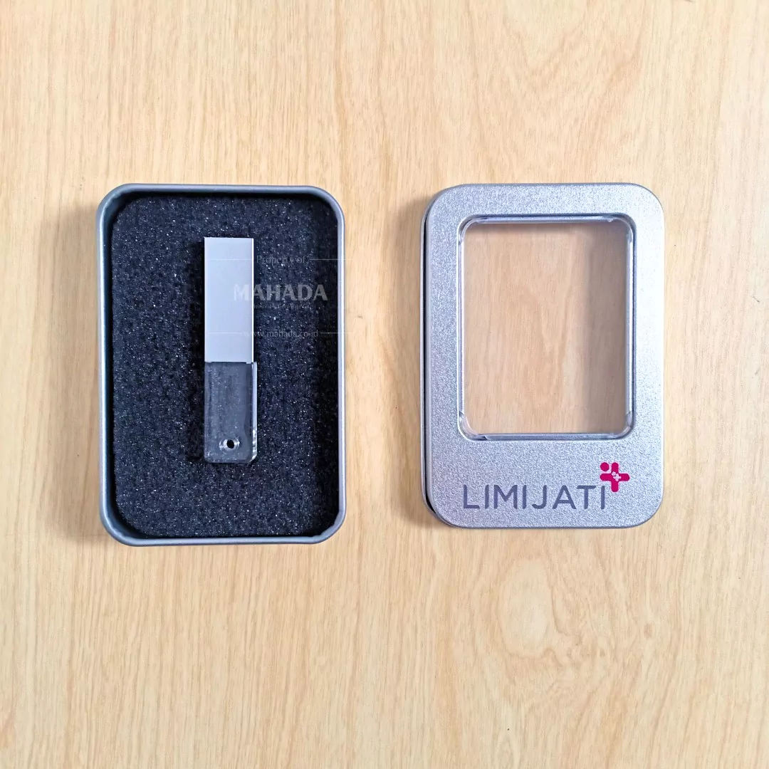 Flashdisk Berbahan Kombinasi Metal dan Akrilik Dengan Logo dan Packaging Khusus (3)