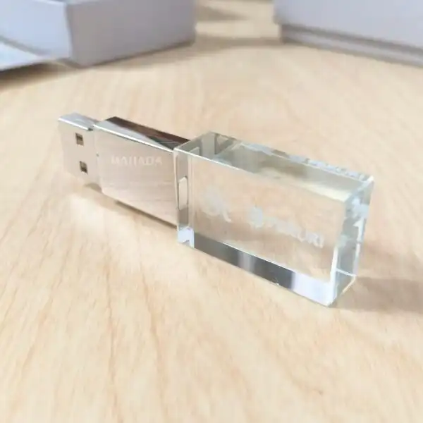 Flashdisk Berbahan Kombinasi Metal dan Akrilik Dengan Logo dan Packaging Khusus (6)