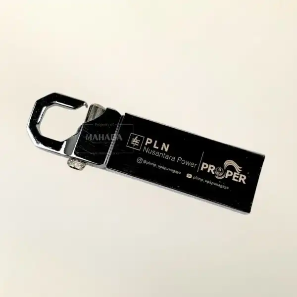 Flashdisk Berbahan Metal Dengan Logo Custom Dilengkapi Packaging dan Gantungan (1)