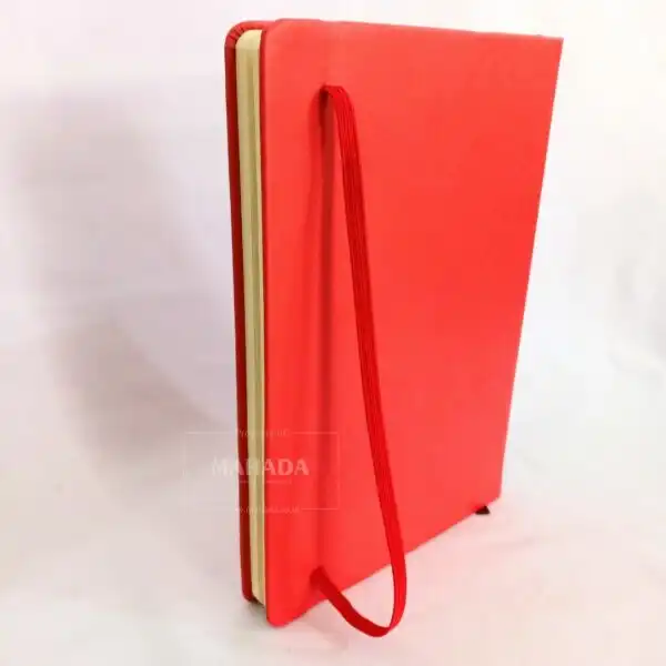 Buku Agenda Berbahan Kulit Dengan Pengunci Karet Desain Grafis Custom (2)