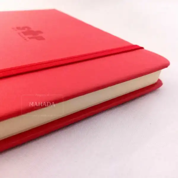 Buku Agenda Berbahan Kulit Dengan Pengunci Karet Desain Grafis Custom (5)