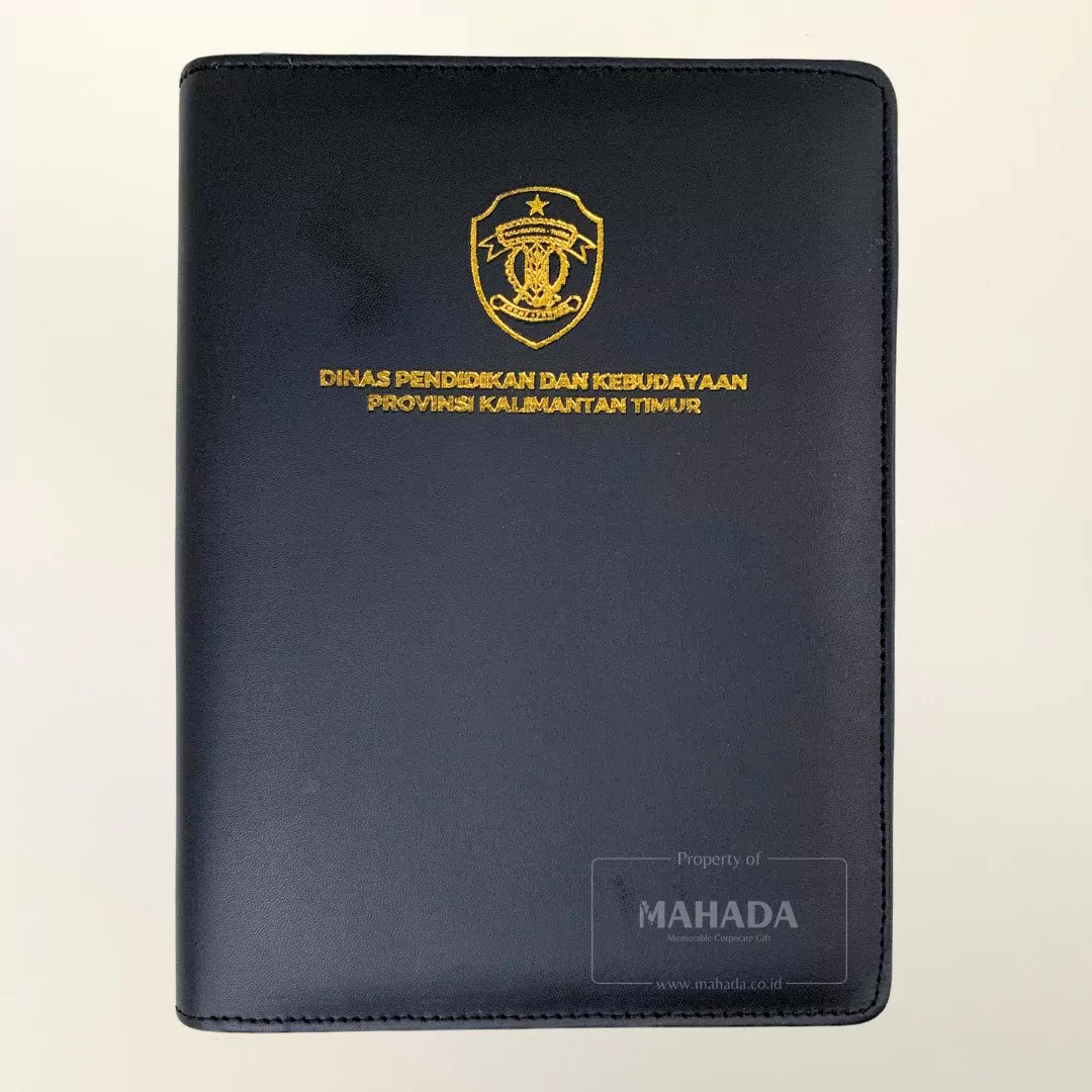 Buku Agenda Berbahan Kulit Dengan Resleting Desain Logo Custom (1)