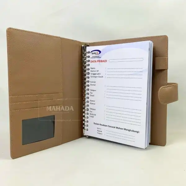 Buku Agenda Berbahan Kulit Model Binder Dengan Pengunci Magnet (7)