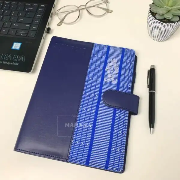 Buku Agenda Berbahan Kulit dan Batik Model Binder Dengan Pengunci Magnet (3)