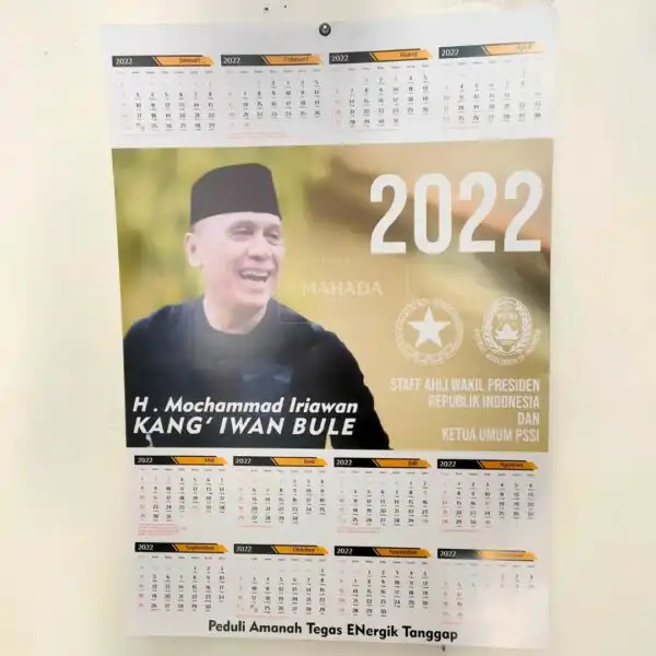 Kalender Dinding 12 Bulan Dengan Desain Custom Perusahaan (6)