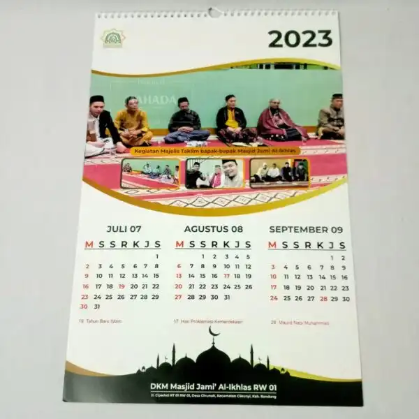 Kalender Dinding 2 Bulan Dengan Desain Custom dan Ring Kawat (2)
