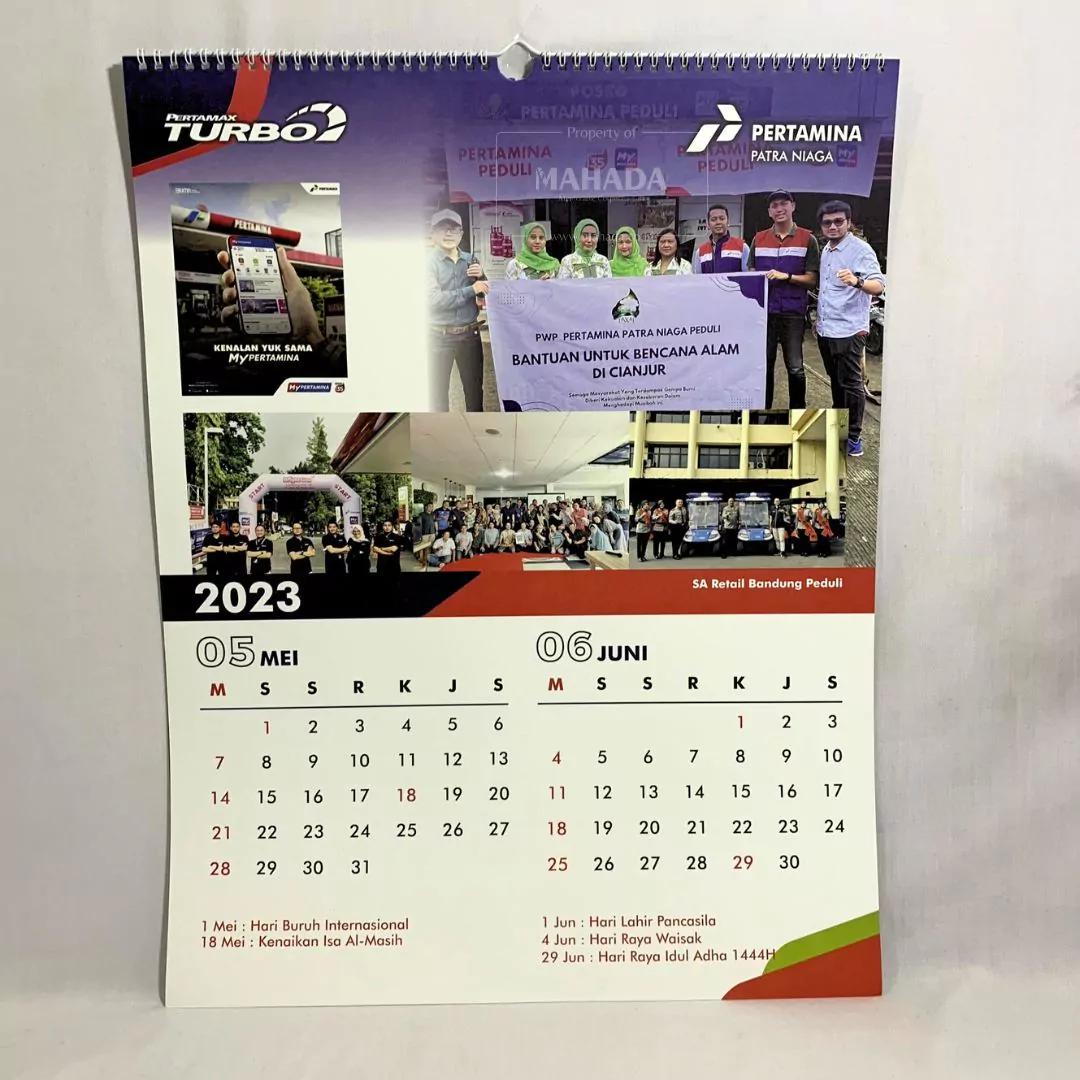 Kalender Dinding 2 Bulan Untuk Souvenir Corporate Perusahaan (2)