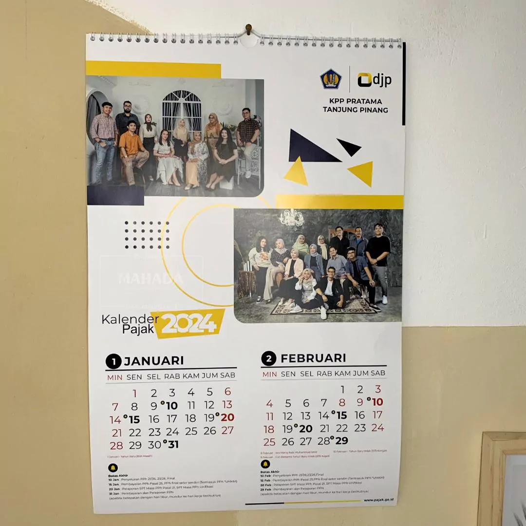 Kalender Dinding 2 Bulan Untuk Souvenir Corporate Perusahaan (6)