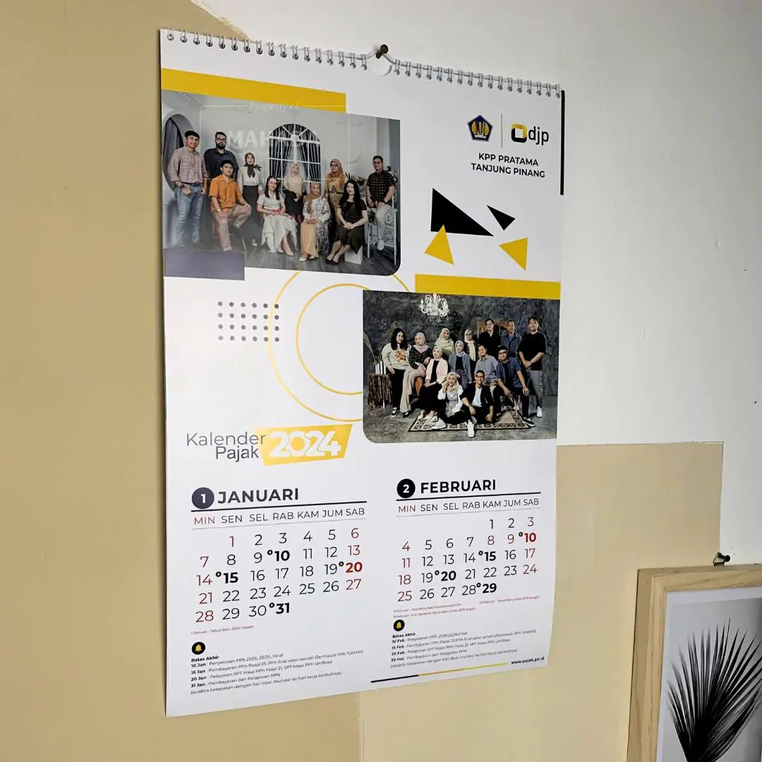 Kalender Dinding 2 Bulan Untuk Souvenir Corporate Perusahaan (8)