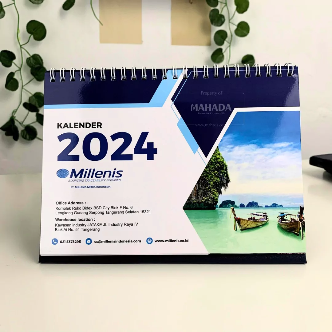 Kalender Meja Dengan Model Landscape Custom Desain Grafis Logo(6)