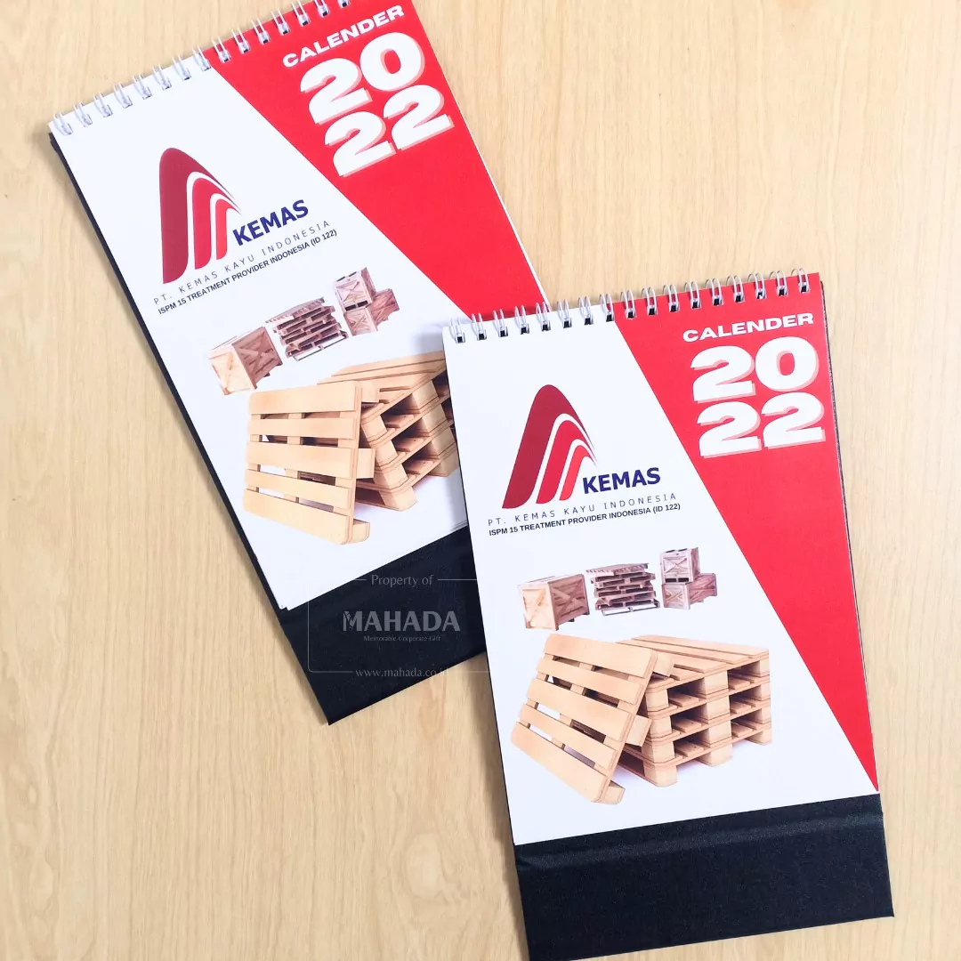 Kalender Meja Dengan Model Portrait Dengan Desain Grafis Custom (5)