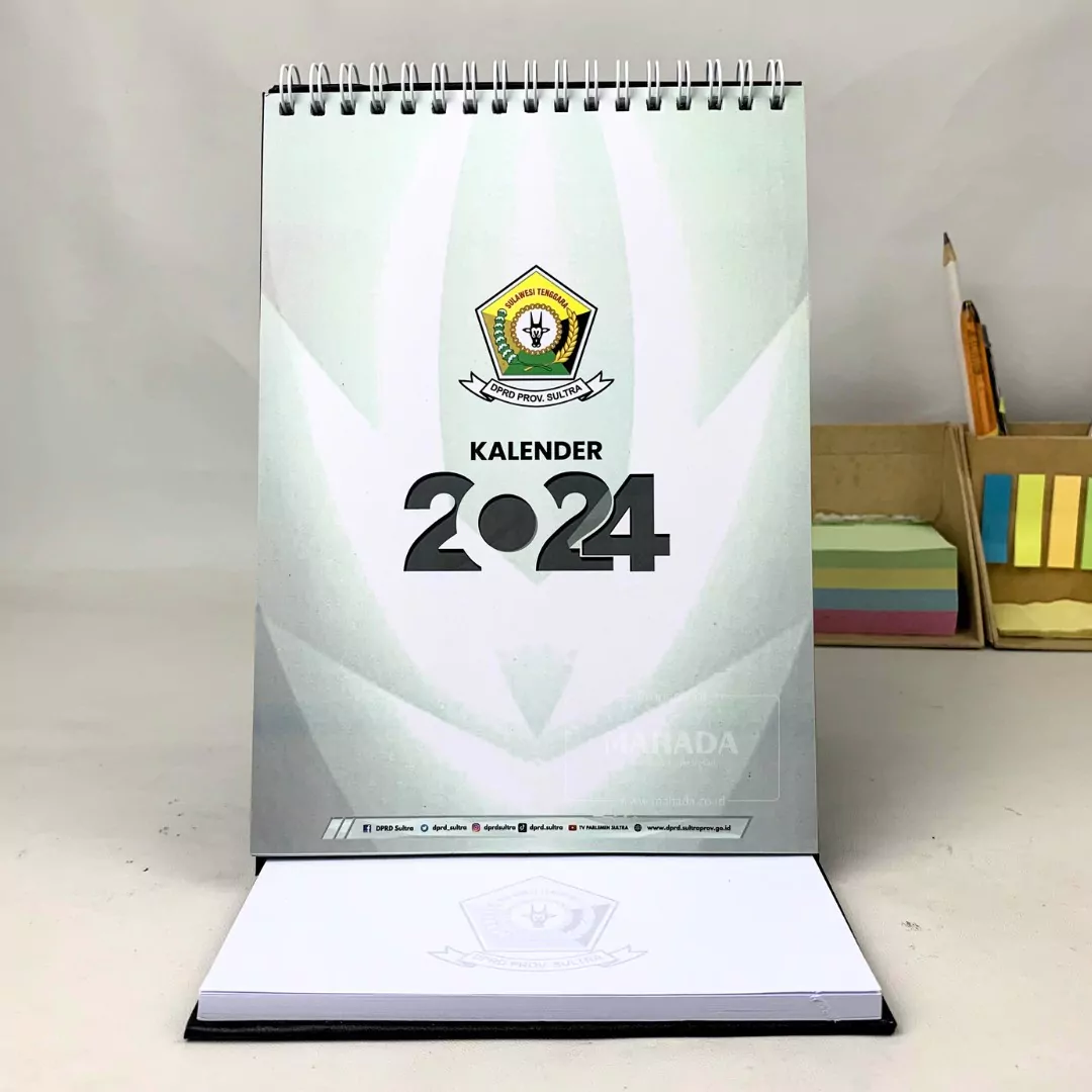 Kalender Meja Dengan Notes Model Landscape Dapat Custom Desain Grafis (6)