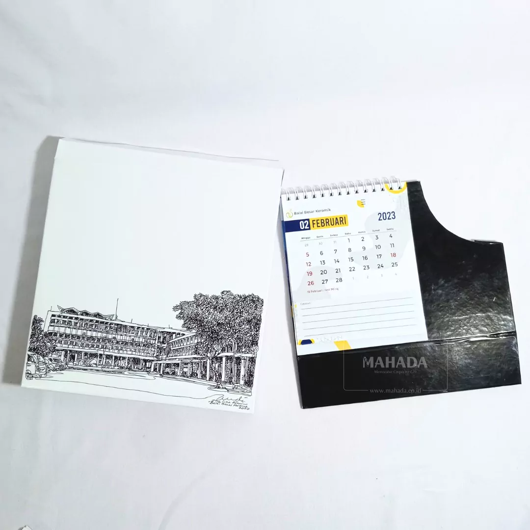 Kalender Meja Dengan Packaging Box Khusus Dapat Ditambah Desain Grafis Custom (2)