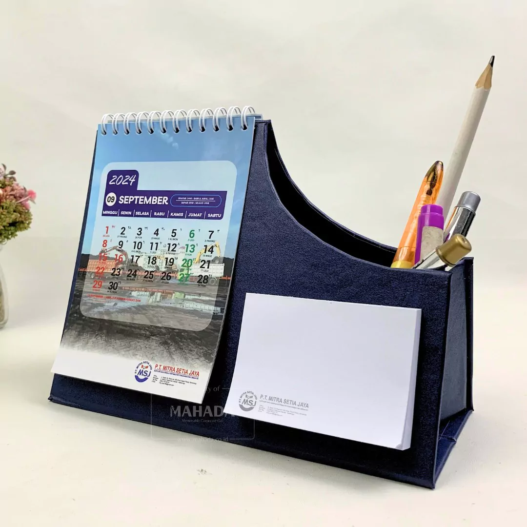 Kalender Meja Dengan Tempat ATK Khusus Dapat Ditambah Desain Grafis Custom (5)