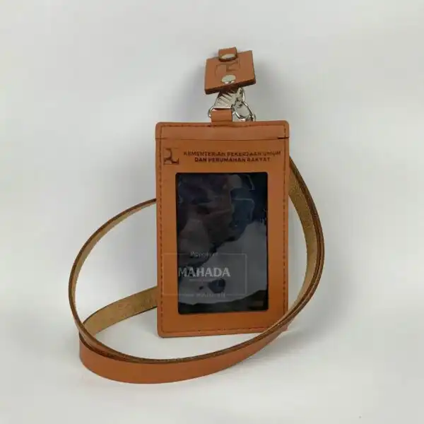 Card Holder Untuk Kartu Identitas ID Berbahan Kulit Dengan Lanyard Desain Custom (9)