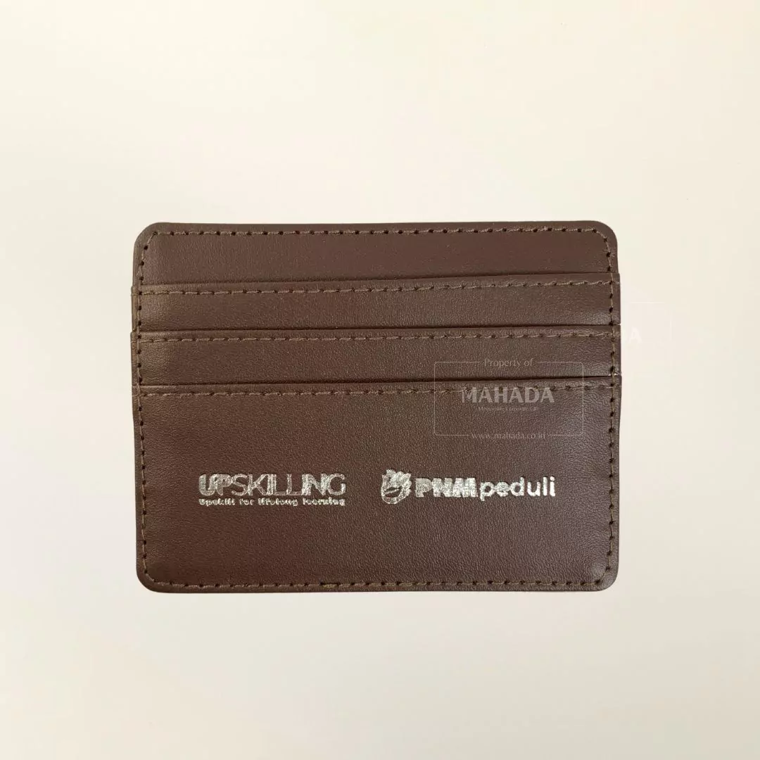 Cardholder Dengan Bahan Kulit dan Stainless Beragam Model Custom Logo Perusahaan (1)