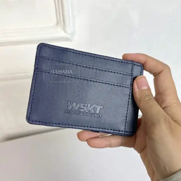 Cardholder Dengan Bahan Kulit dan Stainless Beragam Model Custom Logo Perusahaan (2)