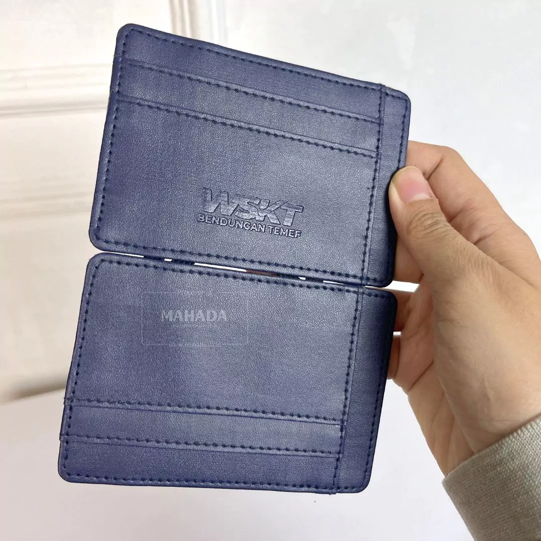 Cardholder Dengan Bahan Kulit dan Stainless Beragam Model Custom Logo Perusahaan (3)
