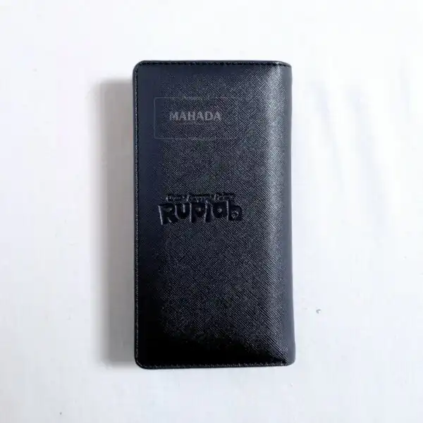 Dompet Custom Berbahan Kulit Berwarna Biru dan Hitam Dengan Logo (2)