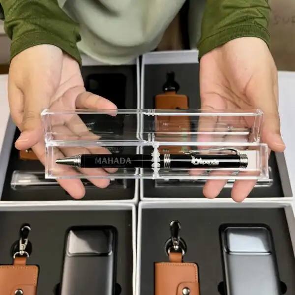 Pulpen Metal Dengan Custom Logo Perusahaan Untuk Souvenir (1)