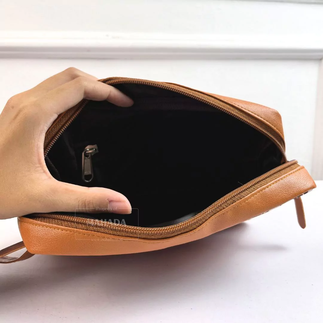 Tas Pouch Berbahan Batik dan Kulit Custom Logo Perusahaan 2.jpg