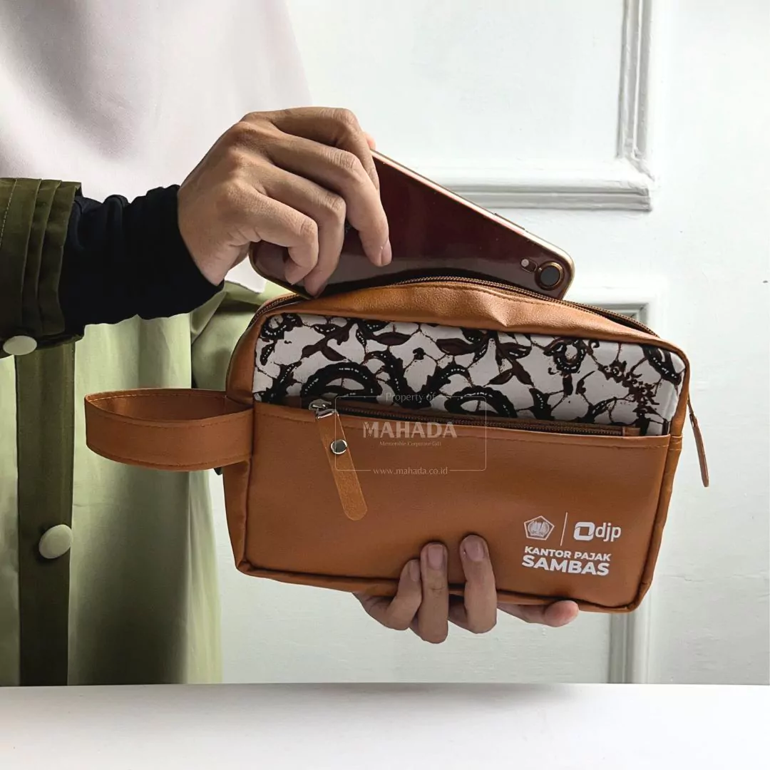 Tas Pouch Berbahan Batik dan Kulit Custom Logo Perusahaan (4)