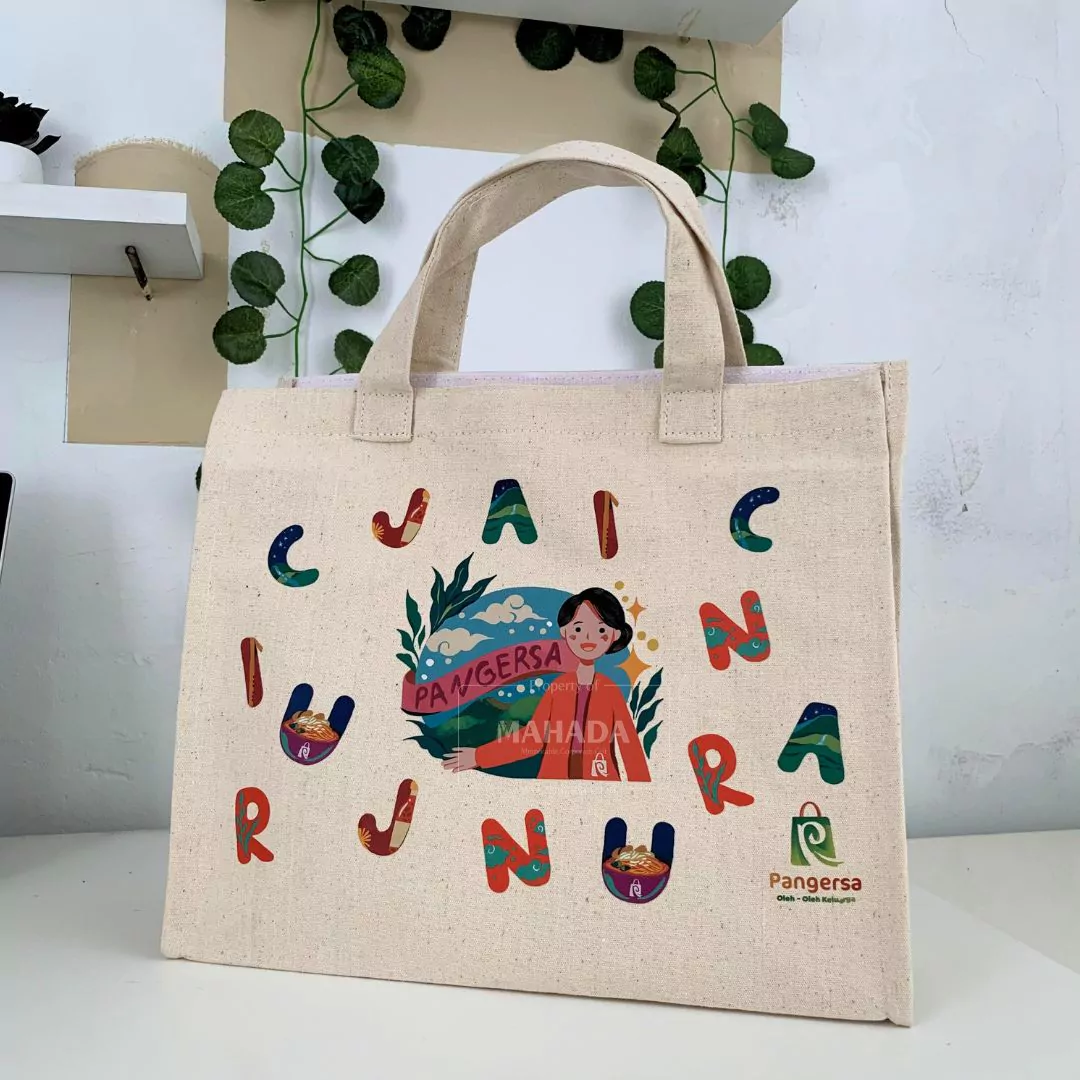 Tas Totebag Canvas Dengan Custom Grafis Untuk Souvenir 5.jpg Tas Totebag Canvas Dengan Custom Grafis Untuk Souvenir 5.jpg