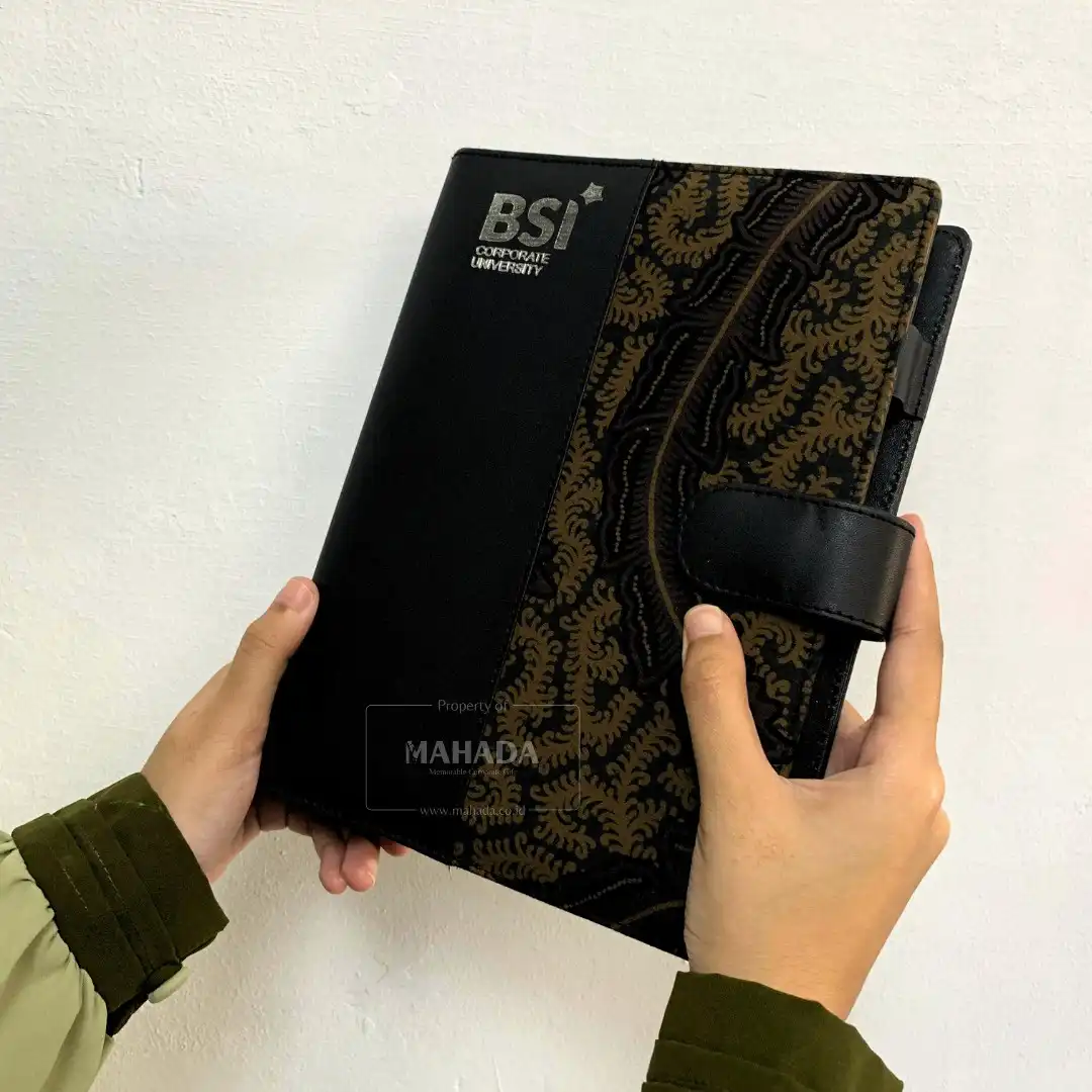 Gift Set 3 Item Custom Souvenir Bank Packaging Hardbox Berisi Tumbler, Buku Agenda Batik dan Pulpen (6)