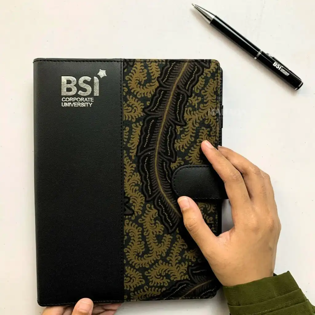 Gift Set 3 Item Custom Souvenir Bank Packaging Hardbox Berisi Tumbler, Buku Agenda Batik dan Pulpen (7)