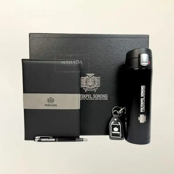 Gift Set 4 Item Berisi Buku Agenda Kulit, Pulpen, Gantungan Kunci dan Tumbler Stainless (1)