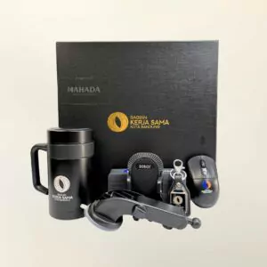 Gift Set 5 Item Berisi Phone Holder, Tumbler Mug, Mouse Wireless, Gantungan Kunci dan Speaker (1)