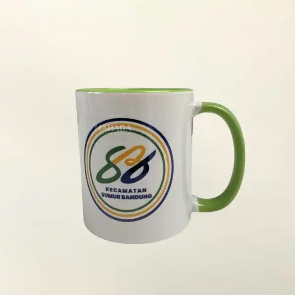 Mug Berbahan Keramik Dengan Logo dan Desain Custom Untuk Souvenir (1)