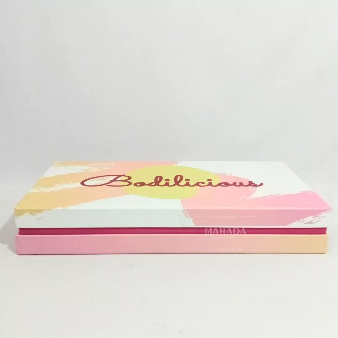 Packaging Box Berbahan Hardbox Dengan Desain Grafis Custom (8)