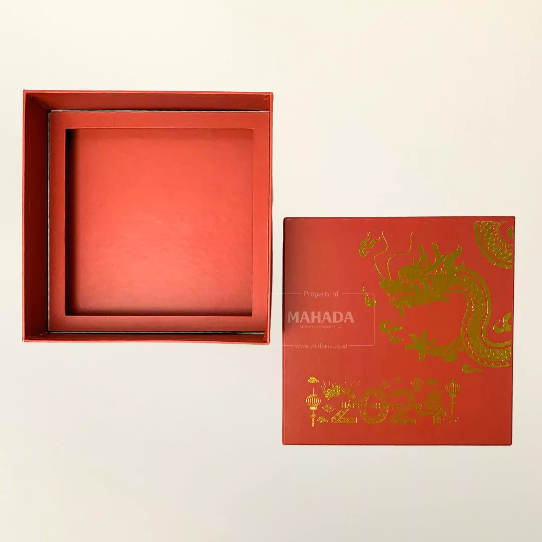 Packaging Box Model Top & Base Box Berbahan Hardbox Dengan Desain Grafis Custom (4) Packaging Box Model Top & Base Box Berbahan Hardbox Dengan Desain Grafis Custom (4)