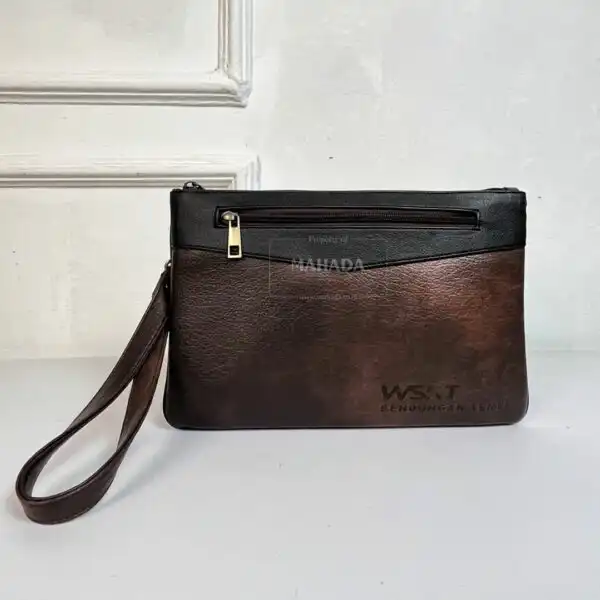Tas Wrislet Pouch Dengan Bahan Kulit dan Batik Custom Logo Deboss (7)