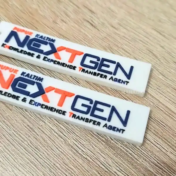 Gantungan Kunci Berbahan Karet Dengan Custom Logo Perusahaan Untuk Souvenir (4)