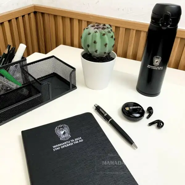 Gift Set 6 Item Custom Souvenir Pemerintahan Packaging Hardbox Dengan Buku Agenda, Tumbler, Pulpen, dan TWS