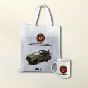 Seminar Kit 2 Berisi Goodiebag Custom dan Mug Keramik